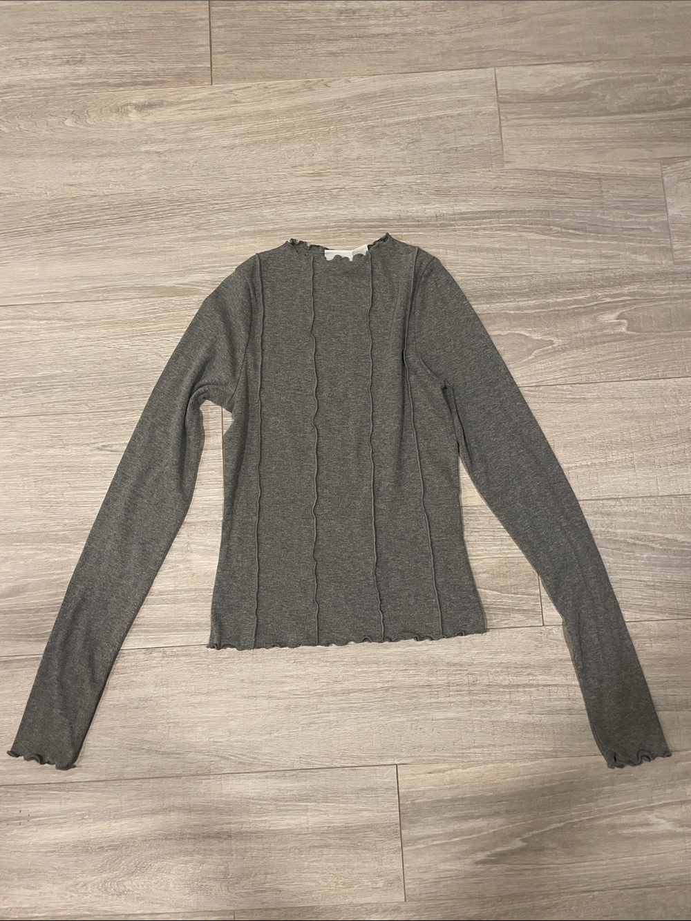 Noisy may Gray Long-Sleeve Ribbed Top with Ruffle Trim